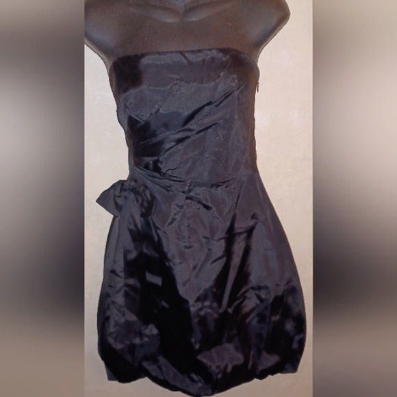 Laundry by Shelli Segal Strapless Sleeveless Bow Black Bubble Mini Dress Size 4 - Picture 1 of 5